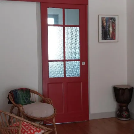 La Porte Safran Bed and Breakfast 3*